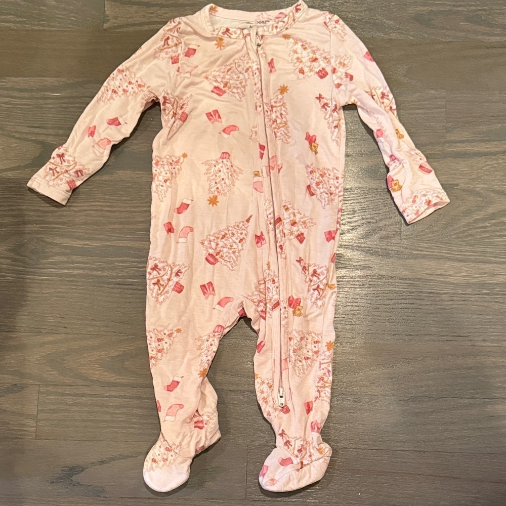 Angel Dear Pink Christmas Bamboo Footie